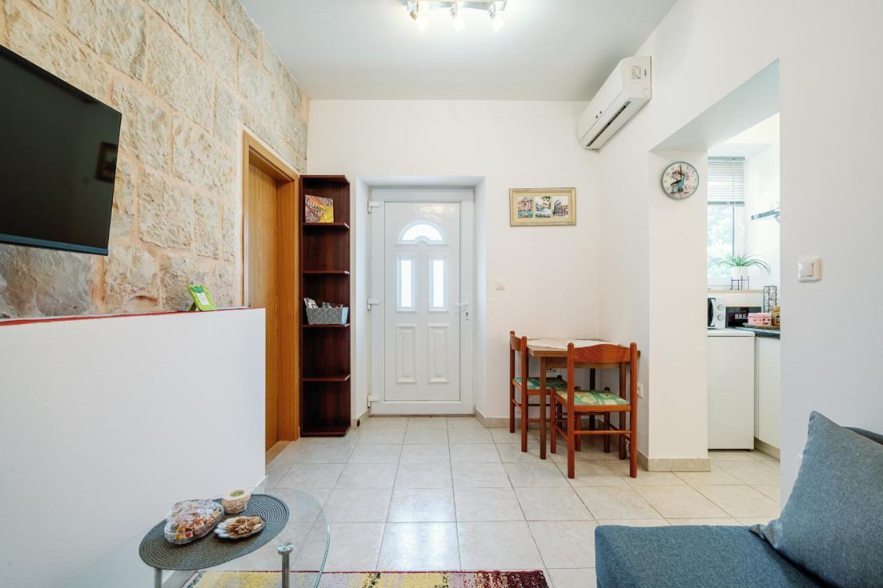 Čilipi Charming Little Apartment מראה חיצוני תמונה